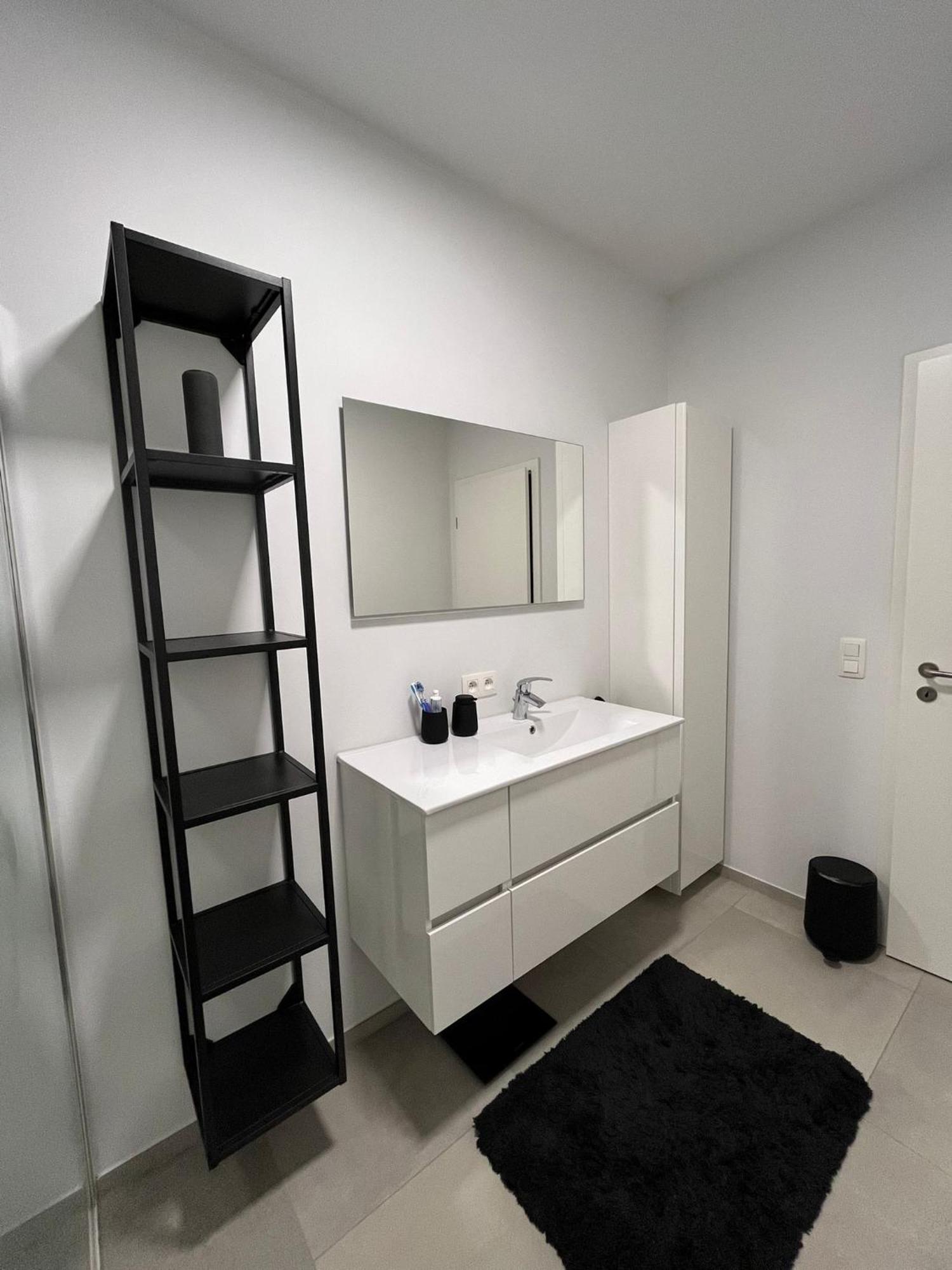Magnifique Appartement Moderne Et Luxueux A Liege Серен Екстериор снимка